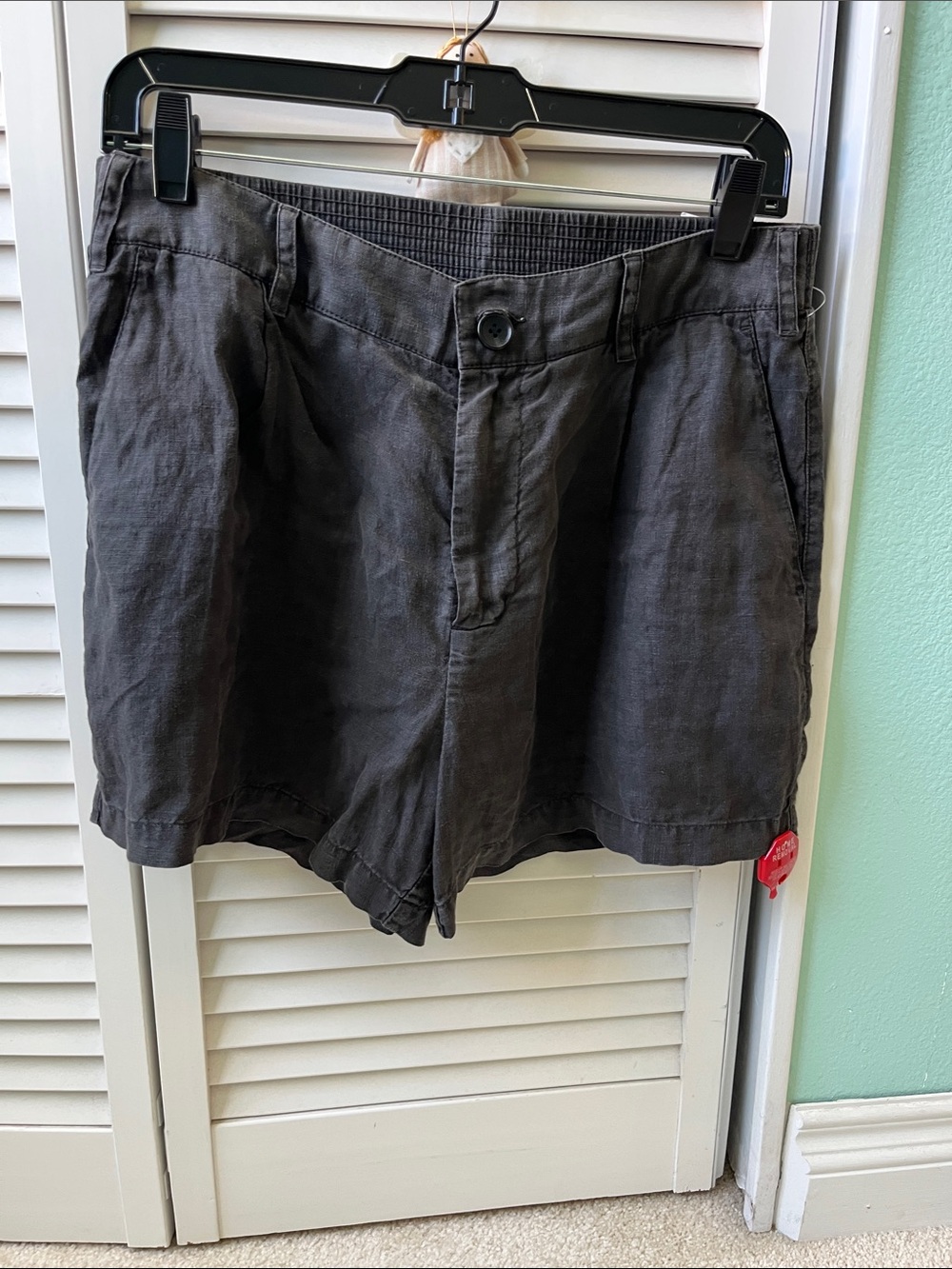 NWOT James Perse Black Label linen shorts size 1 in asphalt color